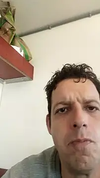 Snapshot of Knuffelstaaf123 chatting on 10/30/25, 08:27 Knuffelstaaf123 online show from 10/30/25, 08:27