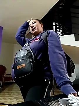 Snapshot of Cute_Penelope chatting on 11/08/25, 11:10 Cute Penelope online show from 11/08/25, 11:10