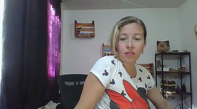 charlott ponce online show from 01/15/25, 09:41