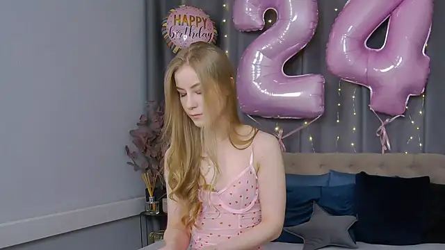 VioletiSwone online show from 01/16/25, 05:21