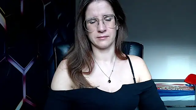 Snapshot of KayaRose chatting on 12/07/24, 08:11 KayaRose online show from 12/07/24, 08:11