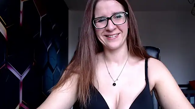 Snapshot of KayaRose chatting on 12/10/24, 08:19 KayaRose online show from 12/10/24, 08:19