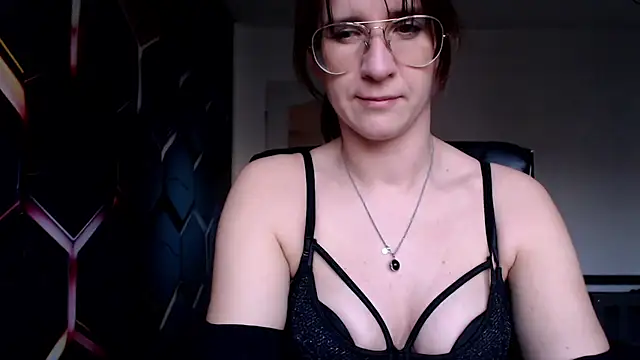 Snapshot of KayaRose chatting on 03/05/25, 04:13 KayaRose online show from 03/05/25, 04:13