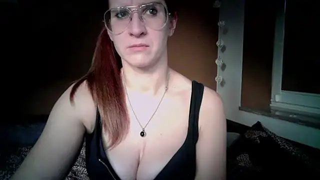 Snapshot of KayaRose chatting on 10/20/25, 03:34 KayaRose online show from 10/20/25, 03:34