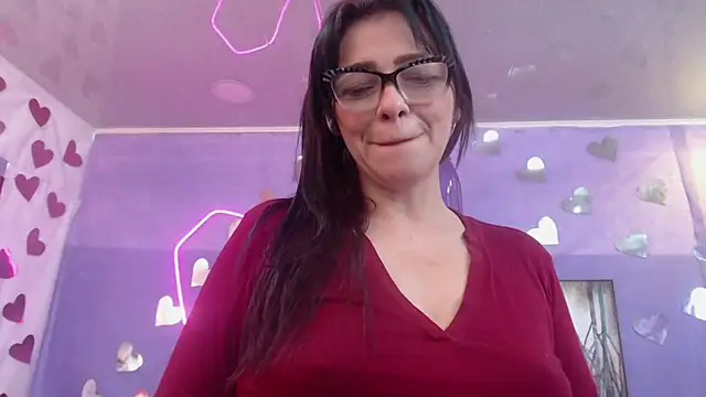 Carol Miss  online show from 02/05/25, 04:25
