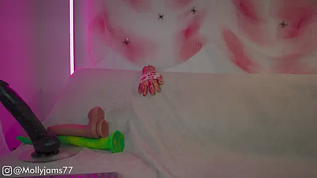 MollyJams-77 online show from 10/24/25, 12:52