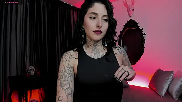 Snapshot of nasty_aliice1 chatting on 10/30/25, 02:40 nasty aliice1 online show from 10/30/25, 02:40