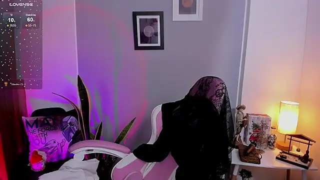 Tamara m  online show from 12/06/24, 08:37