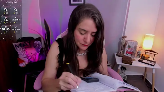 Tamara m  online show from 12/10/24, 09:23