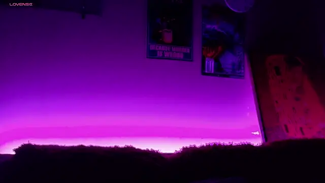 Snapshot of maryberry__ chatting on 10/12/25, 03:49 maryberry   online show from 10/12/25, 03:49