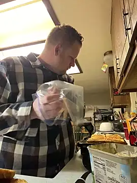 freshdez online show from 01/18/25, 02:58