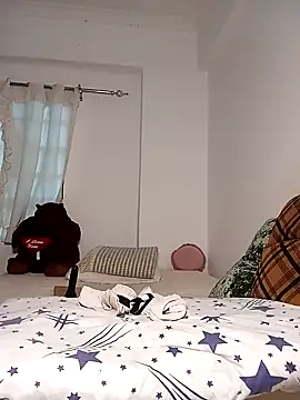 Bella045 online show from 12/05/24, 03:59