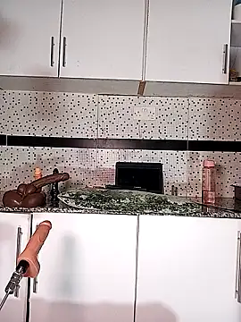 Bella045 online show from 12/01/25, 06:57