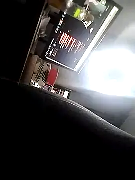 Snapshot of tiffany_laurens chatting on 01/05/25, 10:43 tiffany laurens online show from 01/05/25, 10:43