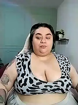 Snapshot of tiffany_laurens chatting on 01/06/25, 06:58 tiffany laurens online show from 01/06/25, 06:58