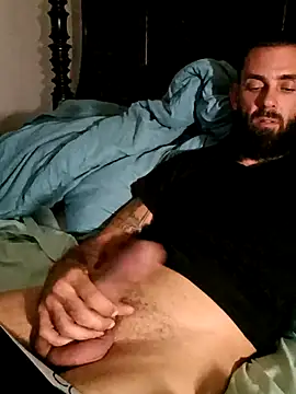 Snapshot of momentum2023 chatting on 10/01/25, 02:28 momentum2023 online show from 10/01/25, 02:28