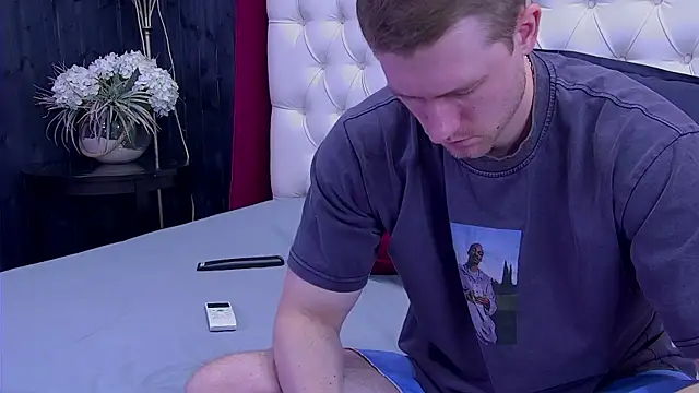 Snapshot of EthanPinkman chatting on 09/30/25, 04:50 EthanPinkman online show from 09/30/25, 04:50