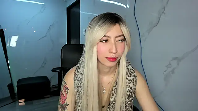 LilithCooperr  online show from 10/10/25, 09:36