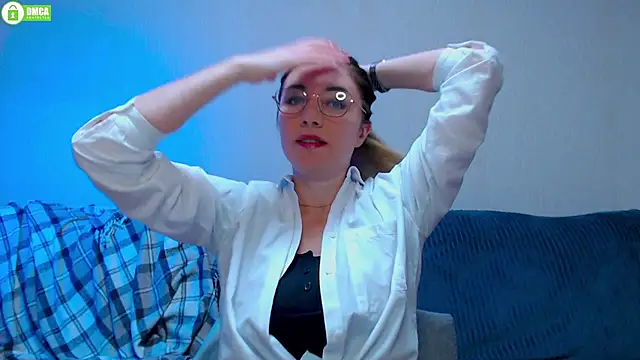 Sweet   Amelia online show from 10/16/25, 03:35