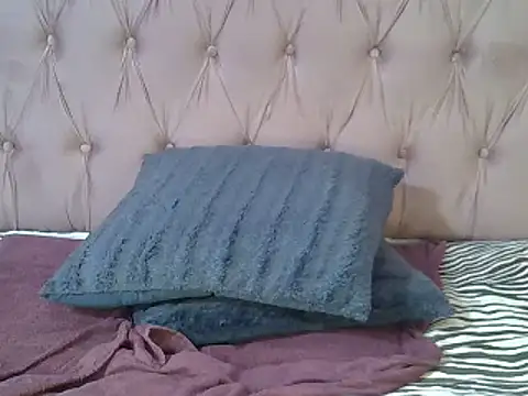 SweetMellowX1 online show from 02/22/25, 05:13