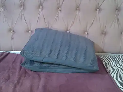 SweetMellowX1 online show from 02/24/25, 09:31