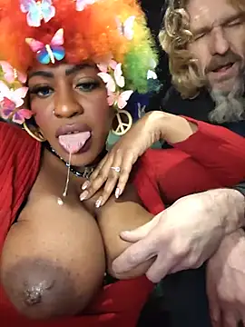 AmazonianMistress online show from 05/22/26, 01:24