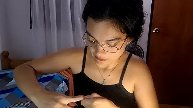 littlemelii online show from 07/17/26, 10:25