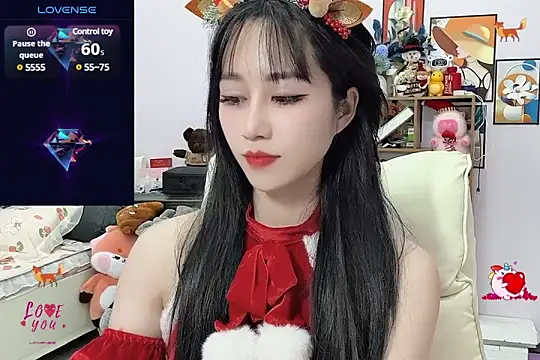  LLisa  online show from 12/24/24, 07:44