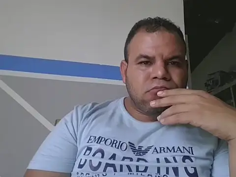 Snapshot of Evert_hairyboy chatting on 11/24/25, 02:17 Evert hairyboy online show from 11/24/25, 02:17