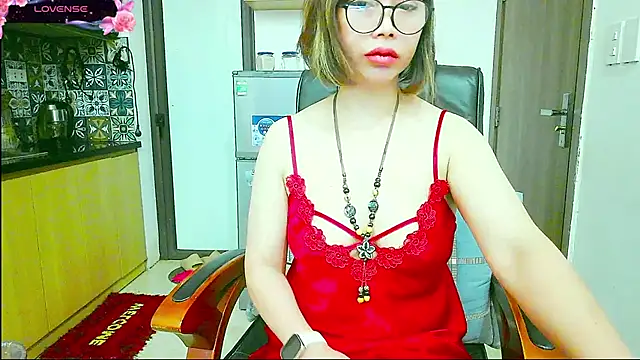 Miu-Le online show from 10/09/25, 03:54