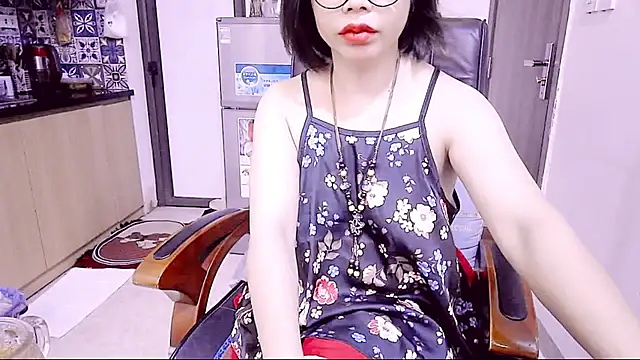 Miu-Le online show from 05/06/26, 04:34