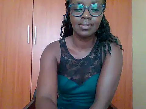 Snapshot of sexy_darleen23 chatting on 03/28/26, 08:47 sexy darleen23 online show from 03/28/26, 08:47