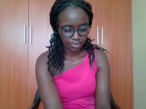 Snapshot of sexy_darleen23 chatting on 03/31/26, 08:26 sexy darleen23 online show from 03/31/26, 08:26