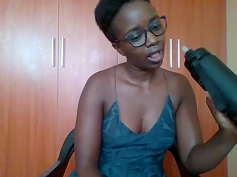 Snapshot of sexy_darleen23 chatting on 04/26/26, 10:02 sexy darleen23 online show from 04/26/26, 10:02