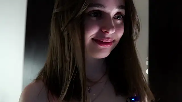 Snapshot of EstherMitchel chatting on 01/14/25, 06:13 EstherMitchel online show from 01/14/25, 06:13
