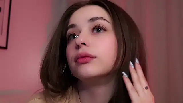 Snapshot of EstherMitchel chatting on 03/23/25, 03:21 EstherMitchel online show from 03/23/25, 03:21
