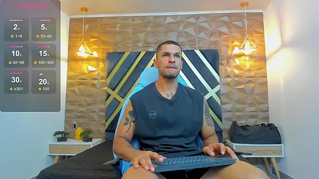 Snapshot of Adbel_Sady chatting on 10/20/25, 11:21 Adbel Sady online show from 10/20/25, 11:21