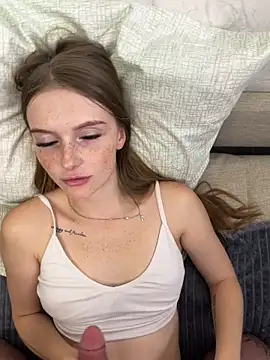 lovelly molly online show from 09/15/25, 03:23