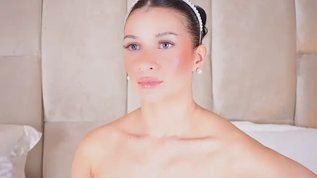 KiraKayleigh1 online show from 03/07/25, 03:08