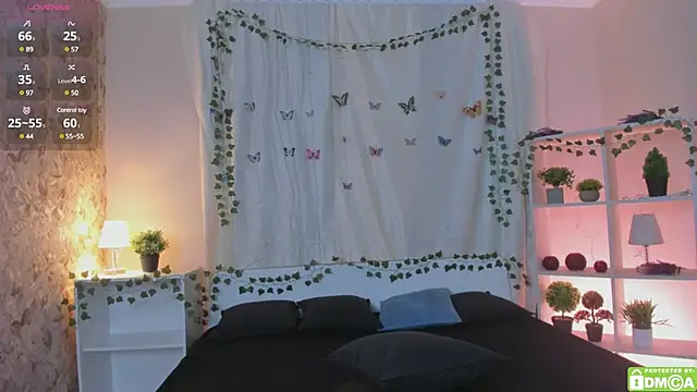 Solar Moon online show from 12/25/24, 10:06