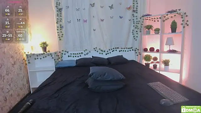 Solar Moon online show from 01/04/25, 01:10