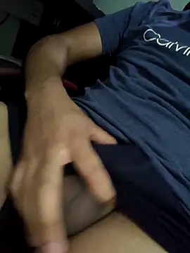 Snapshot of crmm90 chatting on 10/11/25, 11:47 crmm90 online show from 10/11/25, 11:47