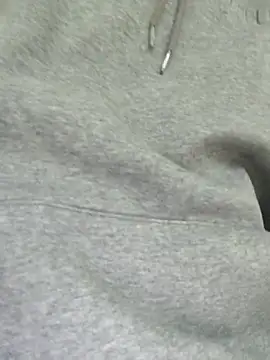 Snapshot of crmm90 chatting on 11/14/25, 05:17 crmm90 online show from 11/14/25, 05:17