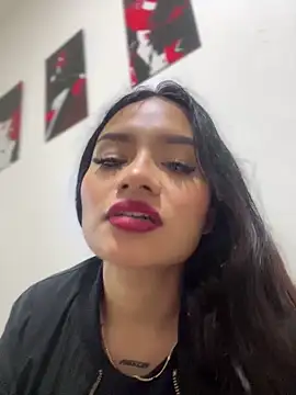 Riana Kean online show from 12/18/24, 04:20