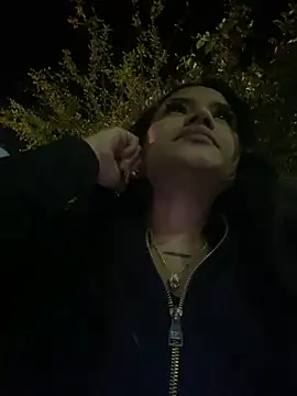 Riana Kean online show from 12/22/24, 05:01