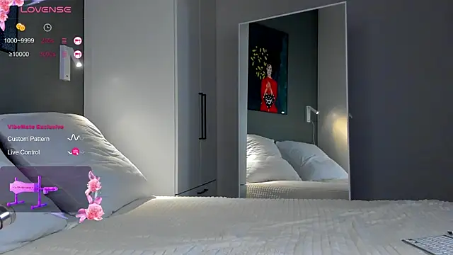 Snapshot of Caroline_Smitt chatting on 03/10/25, 07:29 Caroline Smitt online show from 03/10/25, 07:29