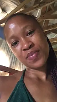 Snapshot of Amazingboodie chatting on 12/25/24, 06:09 Amazingboodie online show from 12/25/24, 06:09