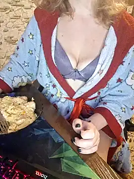  Kitti  online show from 12/15/24, 07:21