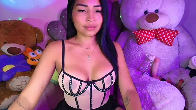 Pocahontascute 33 online show from 06/25/26, 05:12