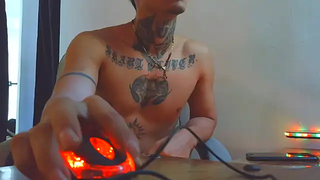 Skartoliver online show from 09/28/25, 01:38